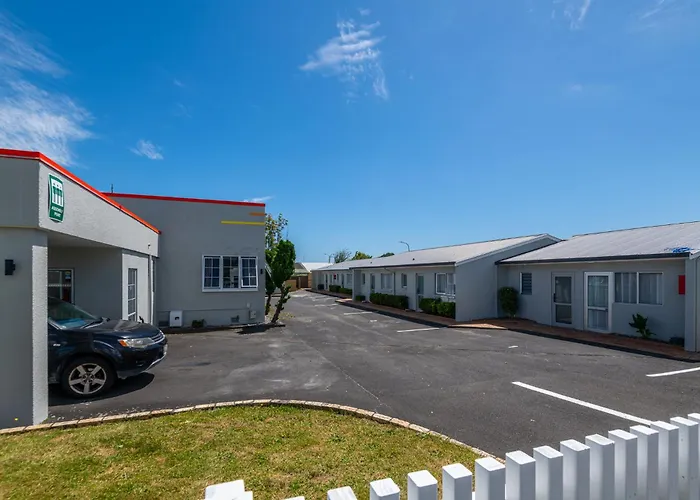 Aurora City Suites Motel
