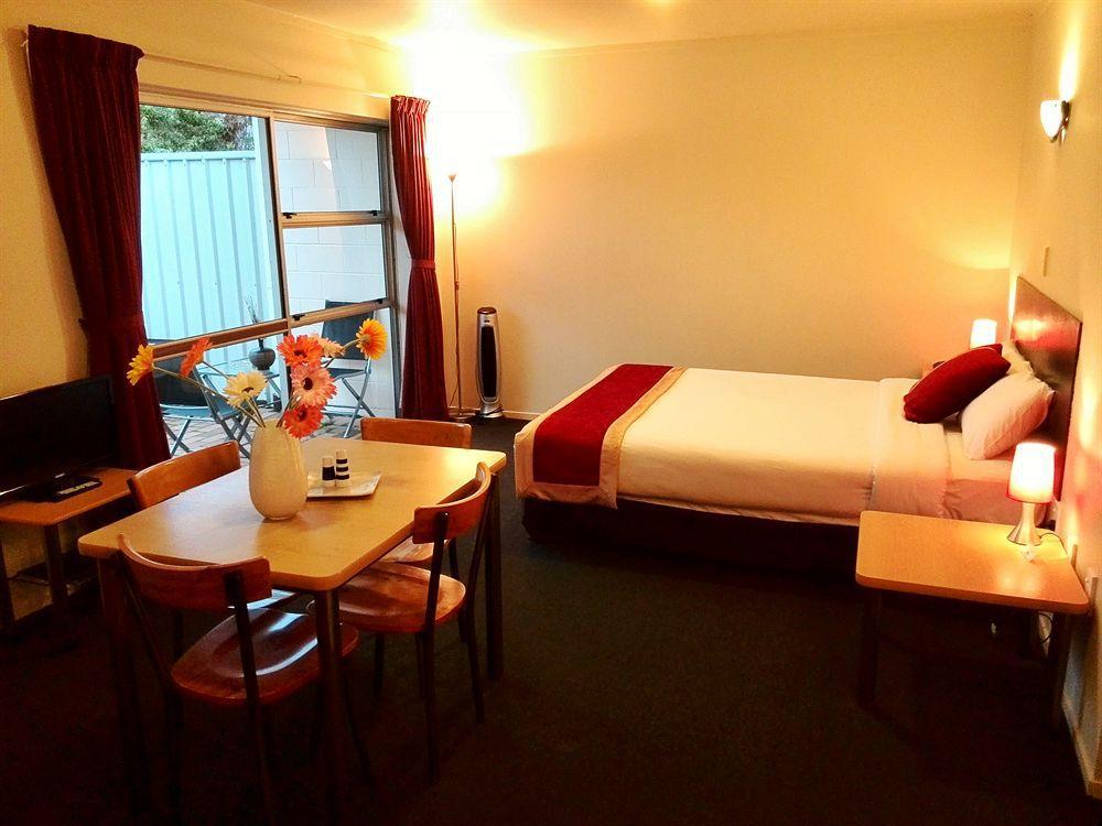 Aurora 4*