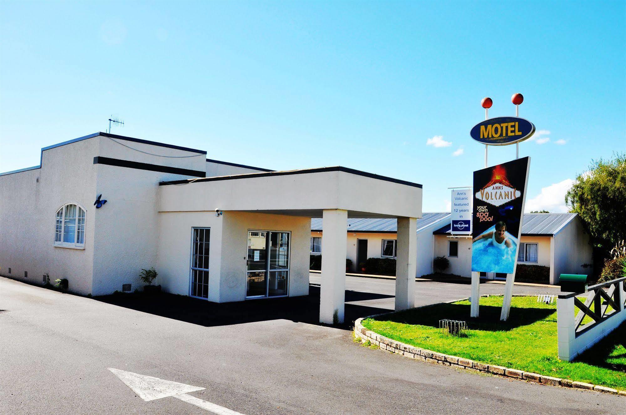 Aurora Motel