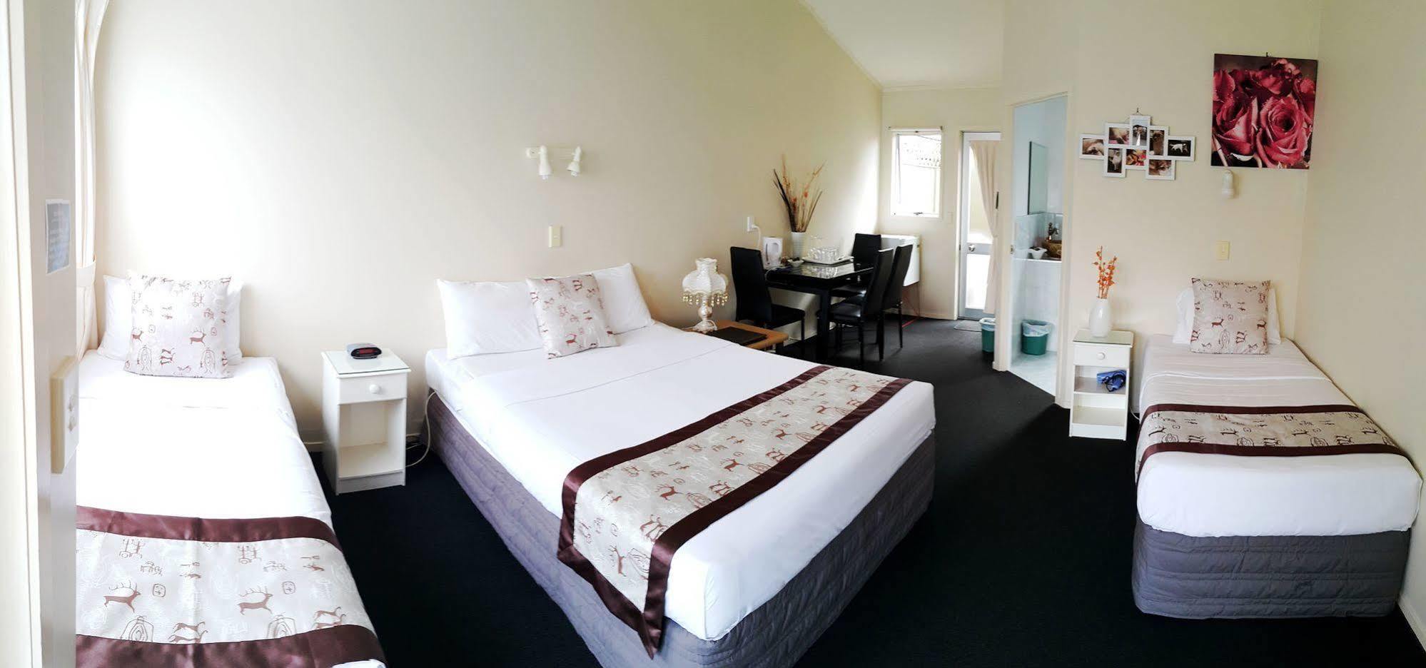 Motel Aurora 4*